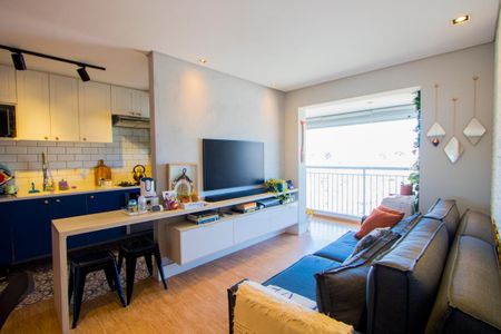 Sala de apartamento à venda com 2 quartos, 64m² em Campestre, Santo André