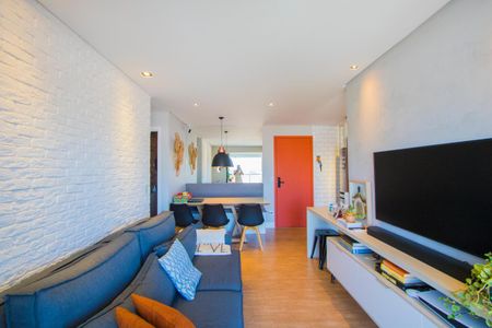 Sala de apartamento à venda com 2 quartos, 64m² em Campestre, Santo André