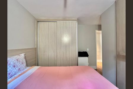 Apartamento à venda com 70m², 3 quartos e 2 vagasSuíte
