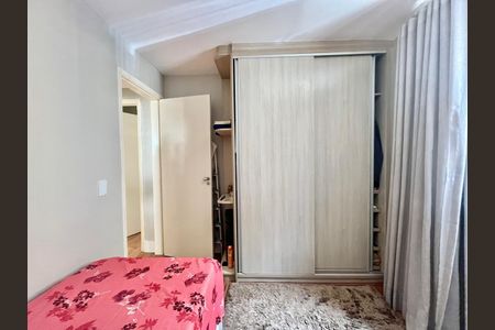 Apartamento à venda com 70m², 3 quartos e 2 vagasQuarto 2