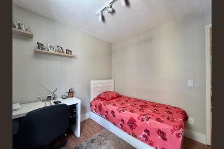 Apartamento à venda com 70m², 3 quartos e 2 vagasQuarto 2