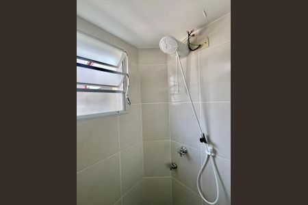 Banheiro de apartamento à venda com 3 quartos, 70m² em Vila Joao Jorge, Campinas