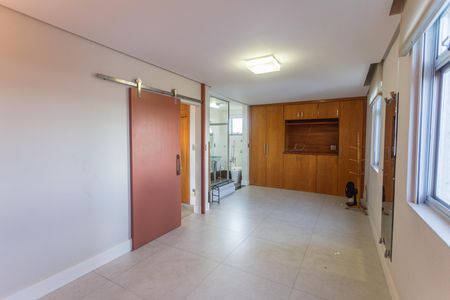 Apartamento para alugar com 110m², 2 quartos e 2 vagasSuíte