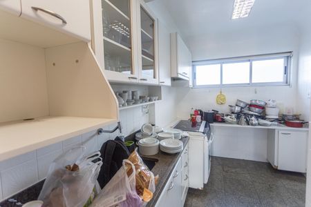 Apartamento para alugar com 110m², 2 quartos e 2 vagasCozinha