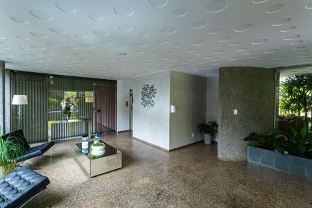 Apartamento para alugar com 110m², 2 quartos e 2 vagasHall de entrada