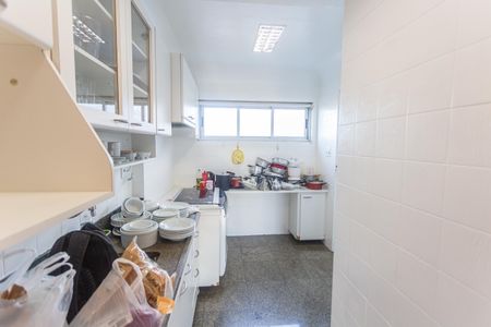 Apartamento para alugar com 110m², 2 quartos e 2 vagasCozinha