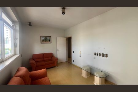 Casa à venda com 242m², 3 quartos e 2 vagas