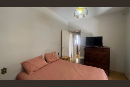 Casa à venda com 242m², 3 quartos e 2 vagas