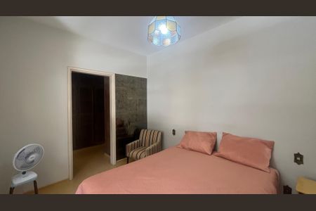 Casa à venda com 242m², 3 quartos e 2 vagas