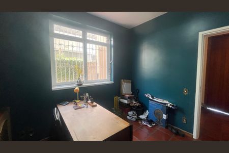 Casa à venda com 242m², 3 quartos e 2 vagas