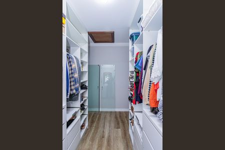Casa para alugar com 450m², 4 quartos e 8 vagasCloset Suite 3