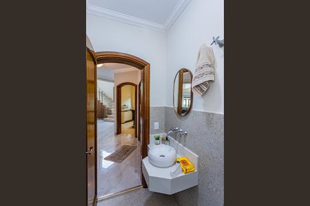 Casa para alugar com 450m², 4 quartos e 8 vagasLavabo