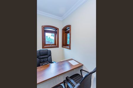 Casa para alugar com 450m², 4 quartos e 8 vagasHome office