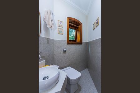 Casa para alugar com 450m², 4 quartos e 8 vagasLavabo