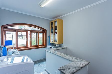 Casa para alugar com 450m², 4 quartos e 8 vagasÁrea de serviço 1