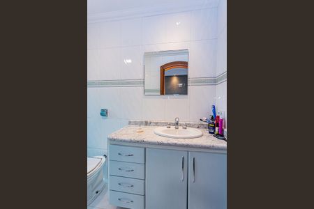 Casa para alugar com 450m², 4 quartos e 8 vagasBanheiro suite 2