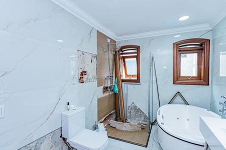 Casa para alugar com 450m², 4 quartos e 8 vagasBanheiro suite 3