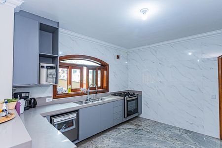 Casa para alugar com 450m², 4 quartos e 8 vagasCozinha