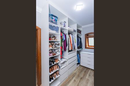 Casa para alugar com 450m², 4 quartos e 8 vagasCloset Suite 3