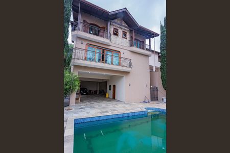 Casa para alugar com 450m², 4 quartos e 8 vagasPiscina e churrasqueira