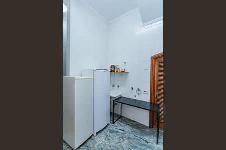 Casa para alugar com 450m², 4 quartos e 8 vagasÁrea de serviço 2