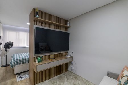 Sala de apartamento para alugar com 1 quarto, 27m² em Conjunto Residencial José Bonifácio, São Paulo