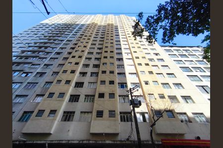 Apartamento à venda com 25m², 1 quarto e sem vaga Apartamento à venda com 25m², 1 quarto e sem vagaFachada