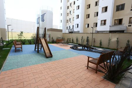 Apartamento para alugar com 47m², 2 quartos e sem vagaÁrea comum - Playground