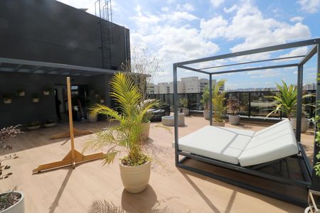 Apartamento à venda com 58m², 2 quartos e 2 vagasÁrea comum - Piscina