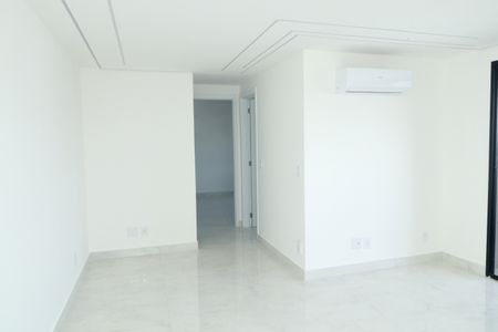 Apartamento à venda com 58m², 2 quartos e 2 vagasSala/Cozinha