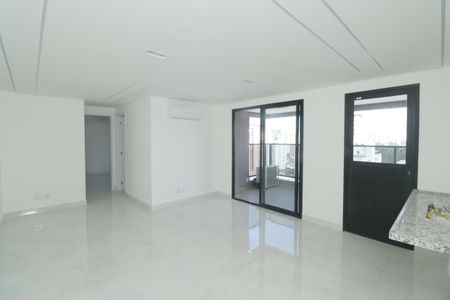 Apartamento à venda com 58m², 2 quartos e 2 vagasSala/Cozinha