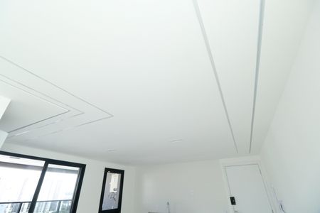 Apartamento à venda com 58m², 2 quartos e 2 vagasSala/Cozinha