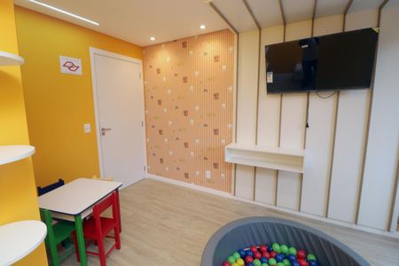 Apartamento à venda com 58m², 2 quartos e 2 vagasÁrea comum - Brinquetoteca