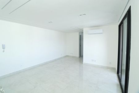 Apartamento à venda com 58m², 2 quartos e 2 vagasSala/Cozinha