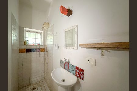 Casa para alugar com 163m², 2 quartos e 3 vagas Casa para alugar com 163m², 2 quartos e 3 vagasBanheiro Suíte 2