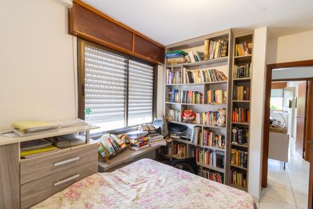 Quarto de apartamento à venda com 2 quartos, 84m² em Santana, Porto Alegre