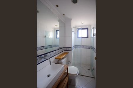 Apartamento para alugar com 87m², 3 quartos e 2 vagas Apartamento para alugar com 87m², 3 quartos e 2 vagasBanheiro da Suite