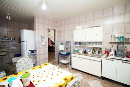 Casa para alugar com 251m², 4 quartos e 1 vagaCozinha