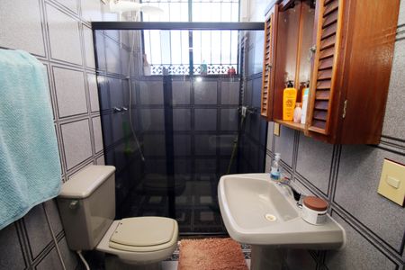 Casa para alugar com 251m², 4 quartos e 1 vagaBanheiro 2