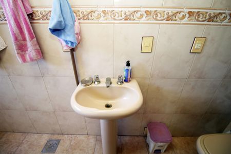 Casa para alugar com 251m², 4 quartos e 1 vagaBanheiro da Suíte 1