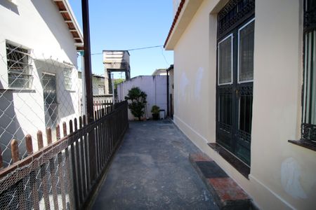 Casa para alugar com 251m², 4 quartos e 1 vagaQuintal