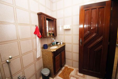 Casa para alugar com 251m², 4 quartos e 1 vagaBanheiro 3