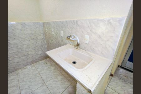 Cozinha de kitnet/studio para alugar com 1 quarto, 30m² em Grajaú, Rio de Janeiro