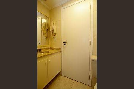 Apartamento à venda com 86m², 3 quartos e 1 vaga Apartamento à venda com 86m², 3 quartos e 1 vagaBanheiro Social