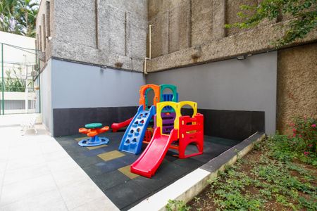 Apartamento à venda com 86m², 3 quartos e 1 vaga Apartamento à venda com 86m², 3 quartos e 1 vagaÁrea Comum - Playground