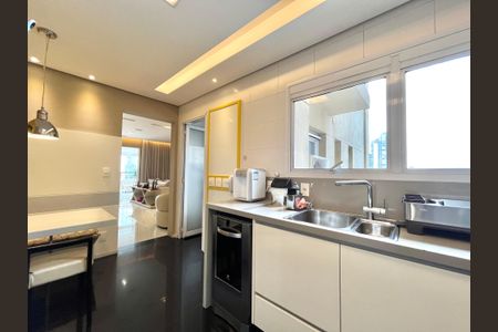 Apartamento para alugar com 155m², 3 quartos e 3 vagasCozinha