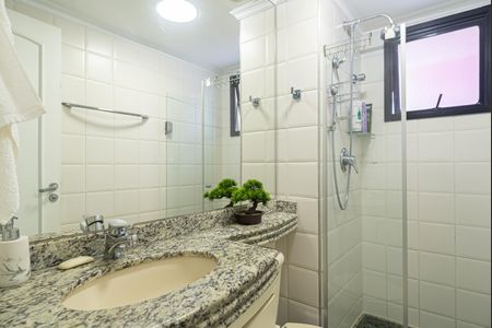 Apartamento à venda com 54m², 2 quartos e 1 vagaBanheiro 2