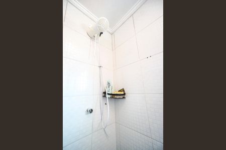 Casa de condomínio para alugar com 96m², 3 quartos e 1 vaga Casa de condomínio para alugar com 96m², 3 quartos e 1 vagaChuveiro