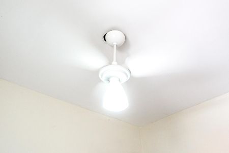 Casa de condomínio para alugar com 96m², 3 quartos e 1 vaga Casa de condomínio para alugar com 96m², 3 quartos e 1 vagaVentilador de teto