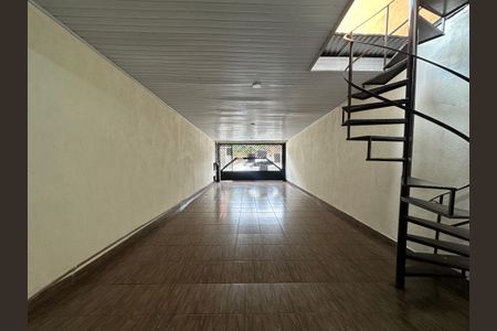 Casa à venda com 260m², 3 quartos e 4 vagasGaragem
